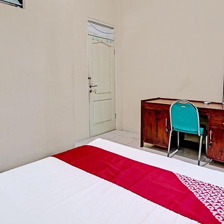 Hotel Oyo 91572 Kost Esklusif Barokah Pasuruan Exteriér fotografie