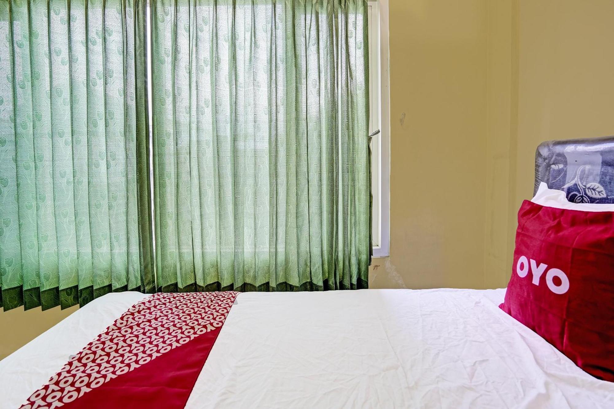 Hotel Oyo 91572 Kost Esklusif Barokah Pasuruan Exteriér fotografie