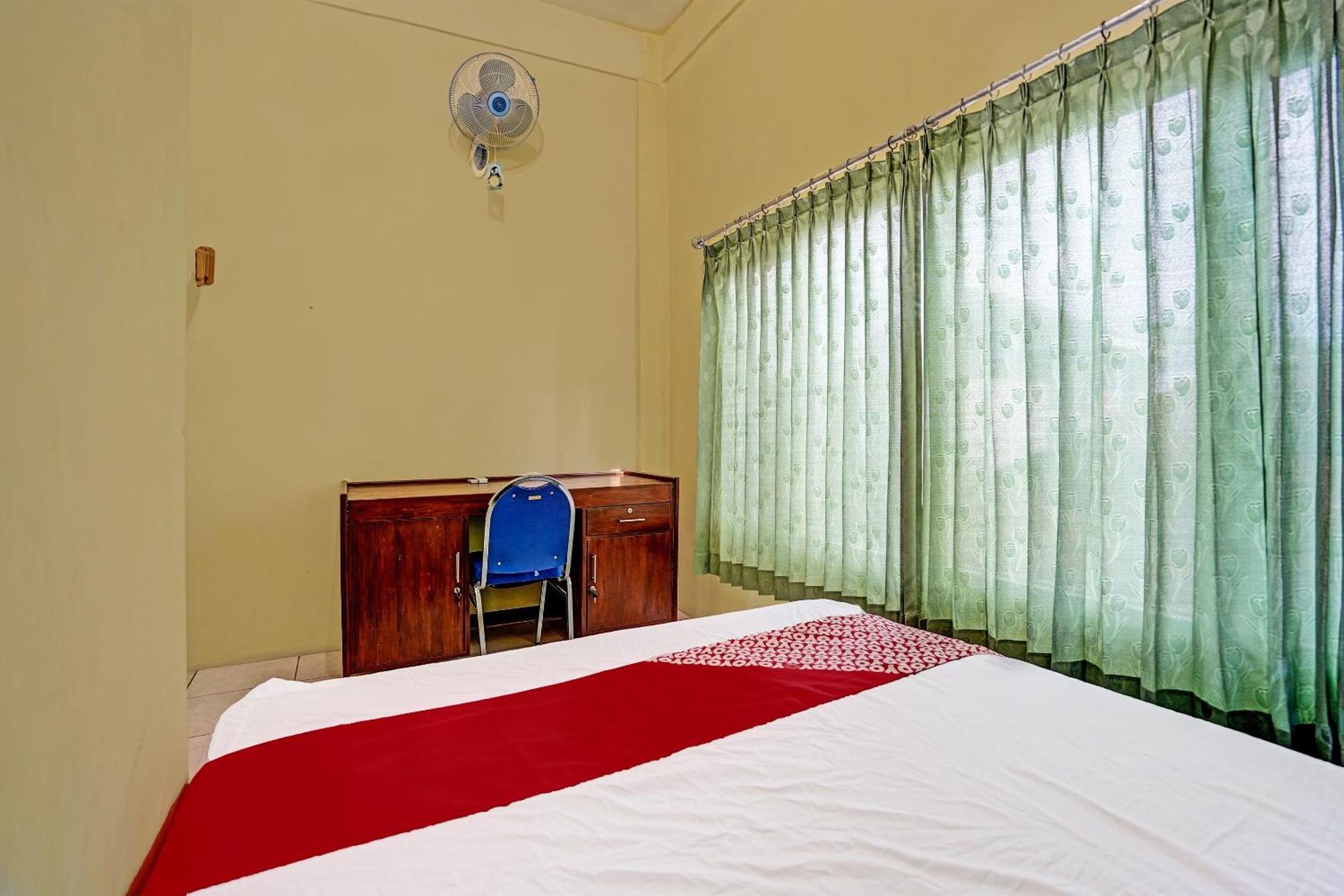 Hotel Oyo 91572 Kost Esklusif Barokah Pasuruan Exteriér fotografie
