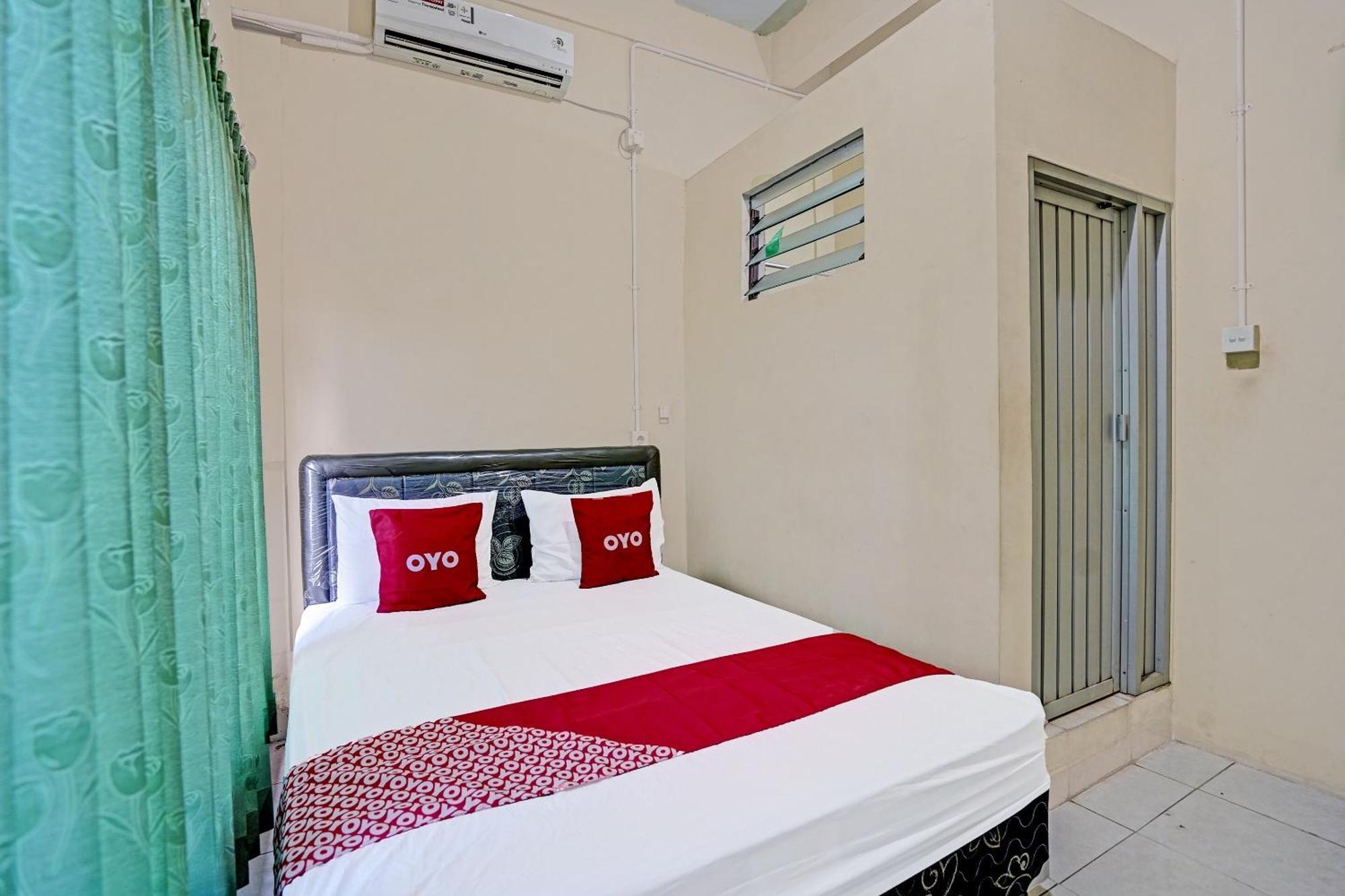 Hotel Oyo 91572 Kost Esklusif Barokah Pasuruan Exteriér fotografie